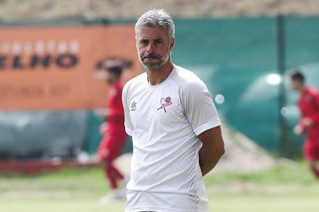 Português Felipe Gouveia é novo técnico do Brusque para a temporada&nbsp;2025.