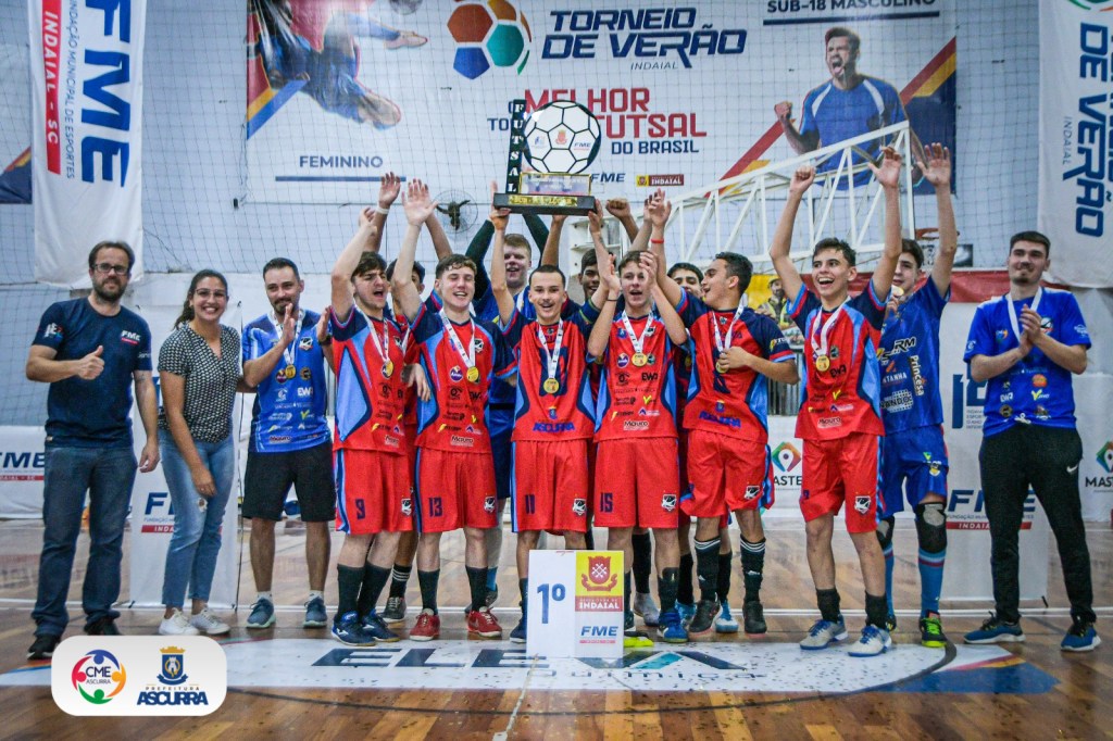 Confira os jogos da primeira noite das categorias Sub-18 e Feminino do Torneio de Verão de&nbsp;Indaial.