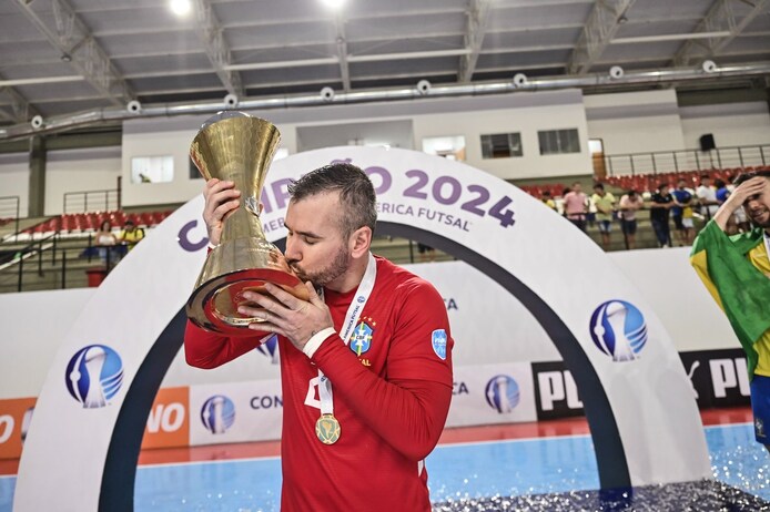 Blumenau Futsal anuncia goleiro&nbsp;multicampeão