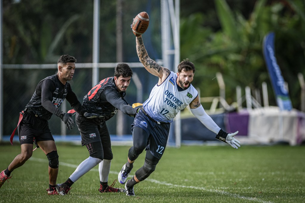 Equipes da região disputam a segunda etapa da Liga Catarinense de Flag Football no&nbsp;domingo.