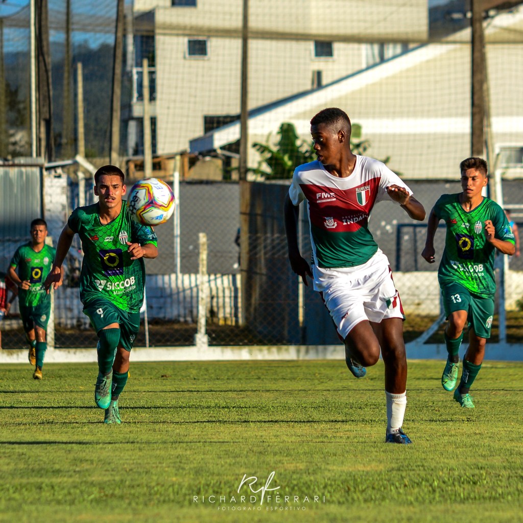 Rivalidade prematura: Clássico do Chopp no Sub-18 da Copa&nbsp;SC