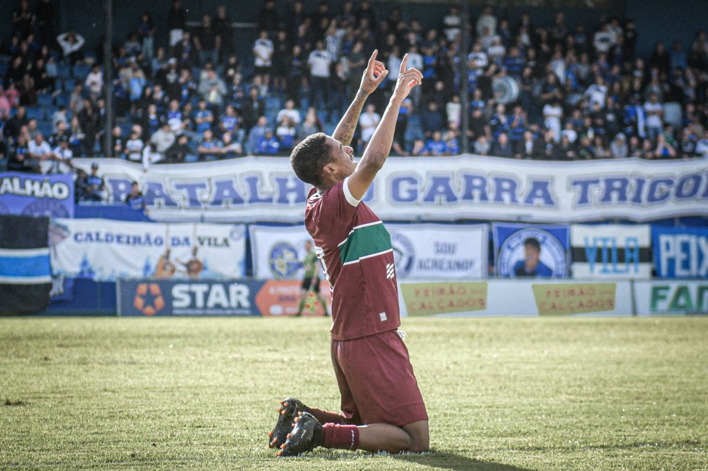 Vitória magra fora de casa dá vantagem ao BEC nas&nbsp;quartas